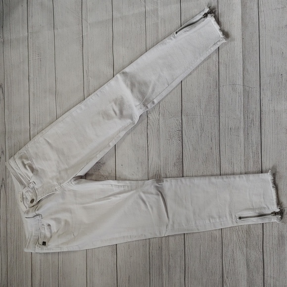 KANCAN WHITE SKINNY JEANS WITH FRAYED HEM - Picture 1 of 10
